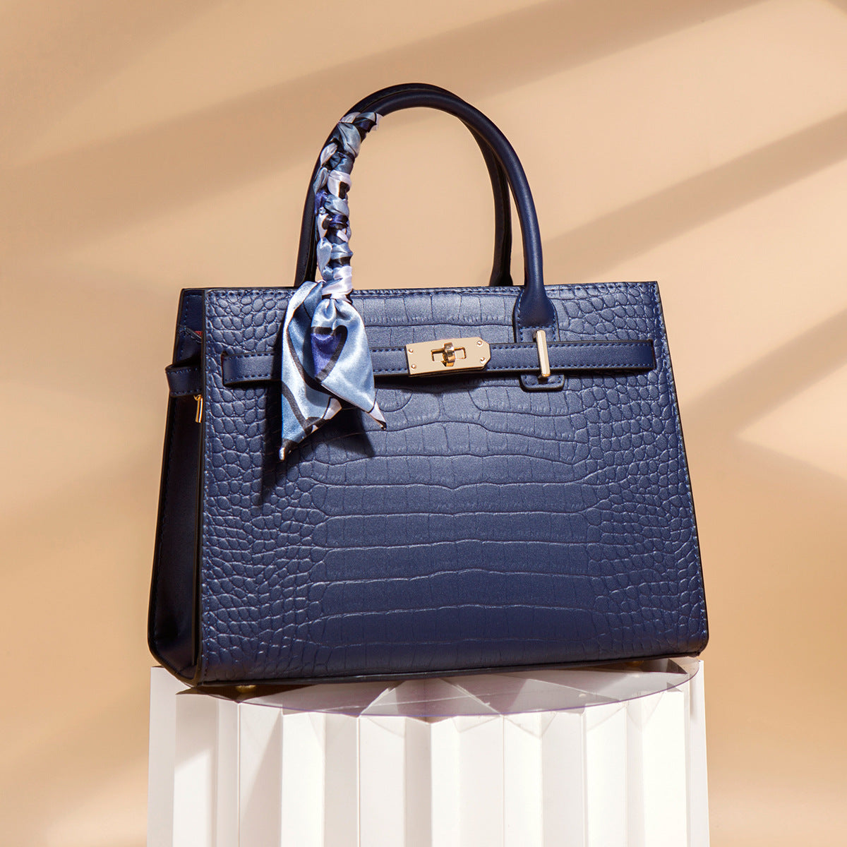 Women's Spacious PU Leather Tote Bag – Retro Clasp Shoulder Bag with Organised Interior