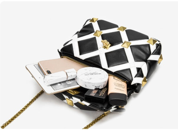 Women's Plaid Rivet PU Flap Shoulder Bag – Street Fashion Small Square Handbag