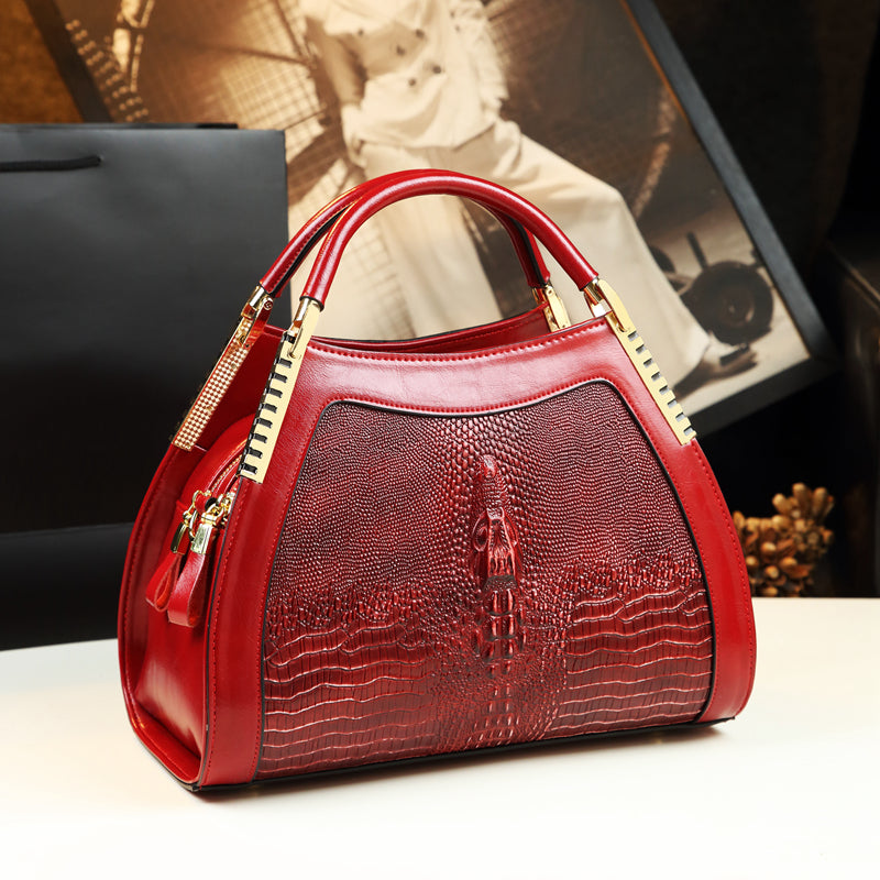 Women's Crocodile Pattern Cowhide Shoulder Bag – Large Dumpling Shape Messenger Handbag