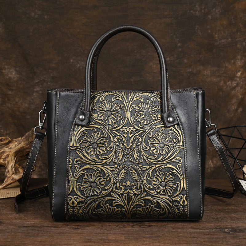 Single-Shoulder Full-Grain Leather Tote Bag – Handcrafted Carved Detail