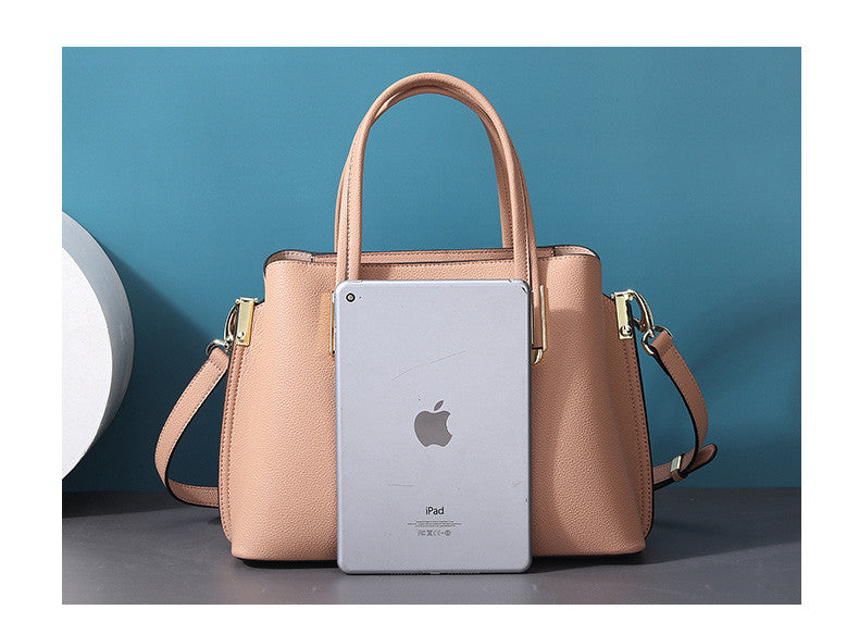 Women's Black Leather Large Capacity Messenger Bag – Fashion Crossbody Shoulder Bag