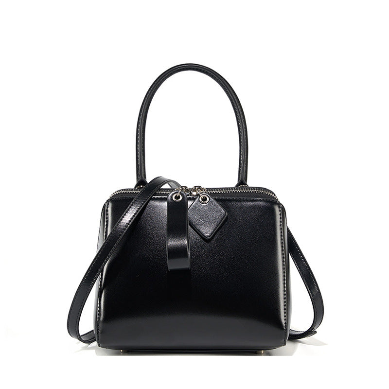 Women's Versatile Leather Handbag – Classic Everyday Bag