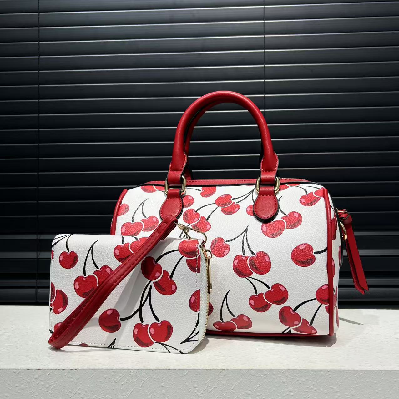 Women's Soft Leather Patchwork Handbag – Cute & Easy to Match Everyday Bag