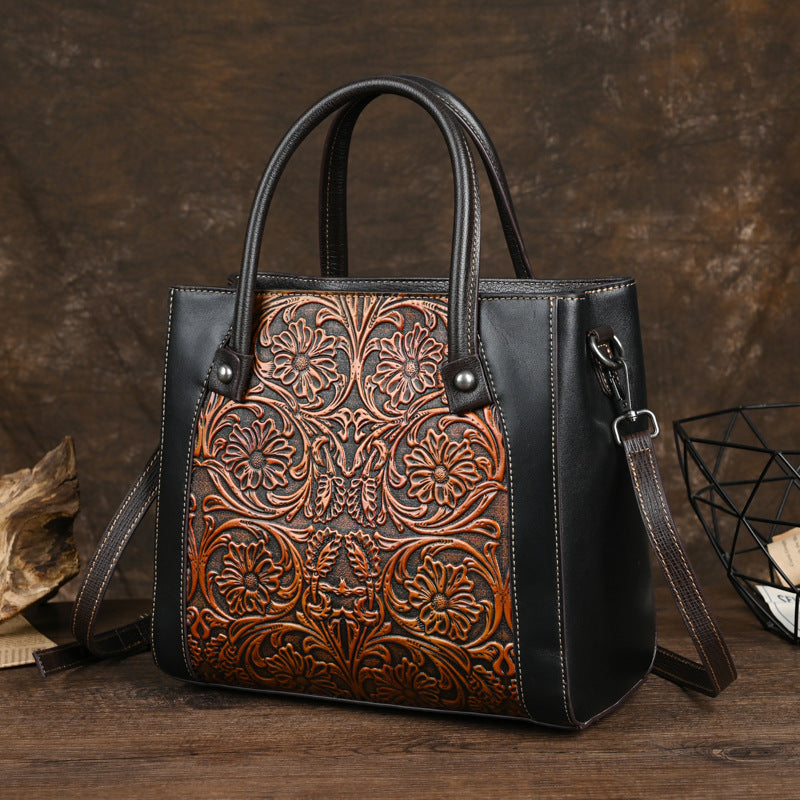 Single-Shoulder Full-Grain Leather Tote Bag – Handcrafted Carved Detail