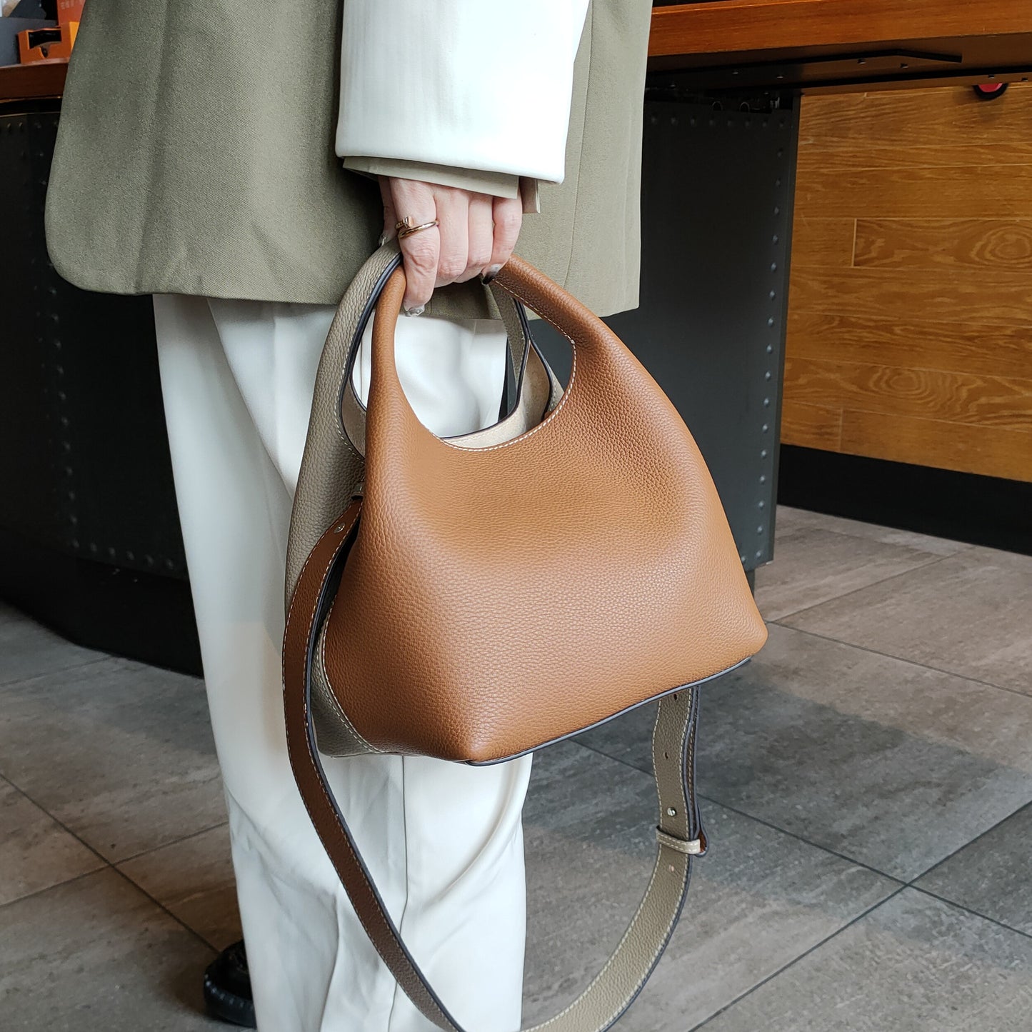 Women's First Layer Cowhide Bucket Bag – Soft Genuine Leather Shoulder & Messenger Bag